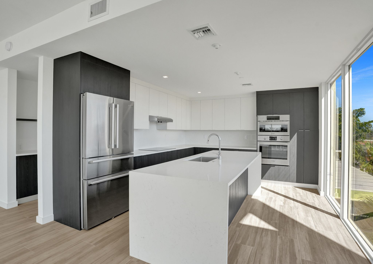 Alora Luxury Condominiums SunDream Investment